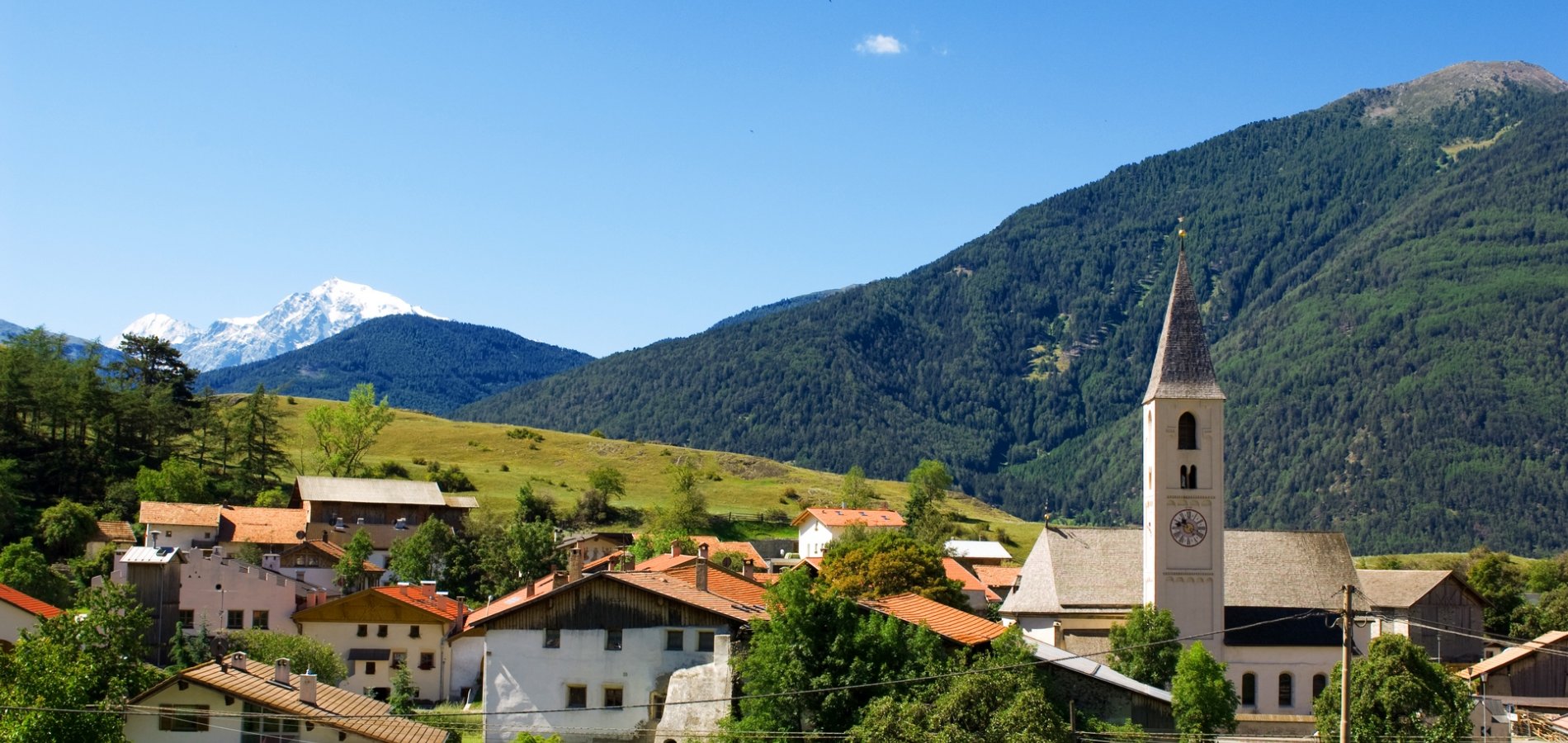Blick auf Tartsch bei Mals im Vinschgau